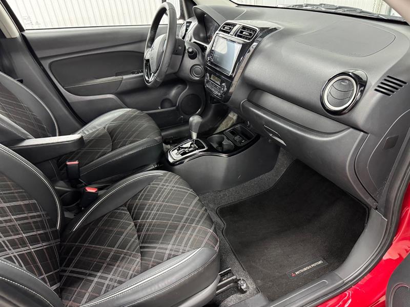 mitsubishi Mirage 2024 - 26