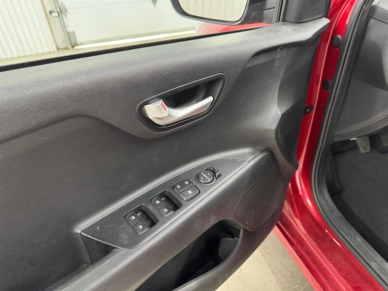 kia Rio 5-door 2021 - 19