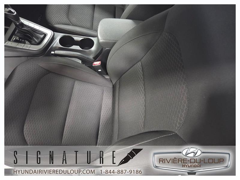 hyundai Elantra 2020 - 15