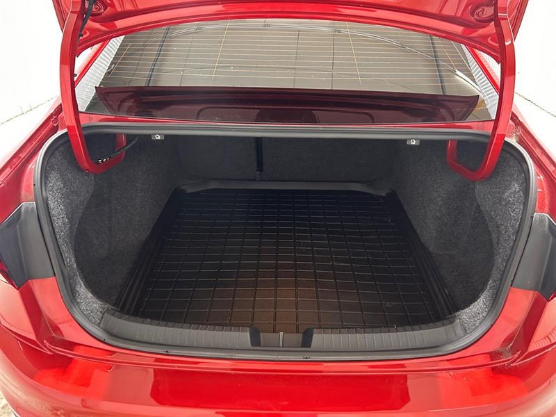 2023 Volkswagen Jetta - Image 19