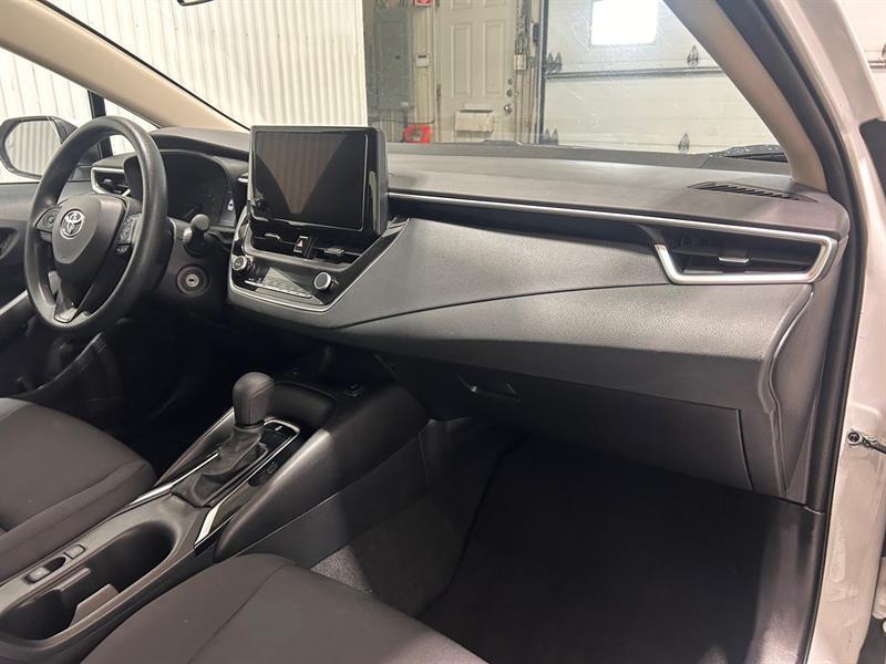 2023 Toyota Corolla - Image 20