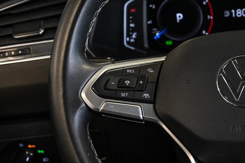 2022 Volkswagen Tiguan - Image 26