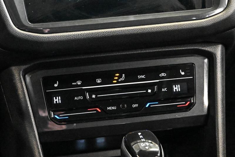 2022 Volkswagen Tiguan - Image 32