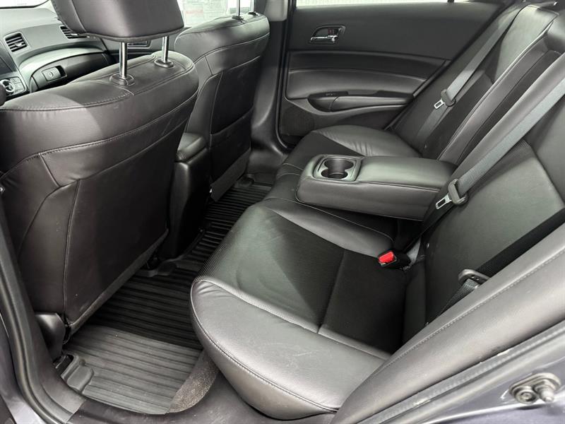 2017 Acura ILX - Image 16