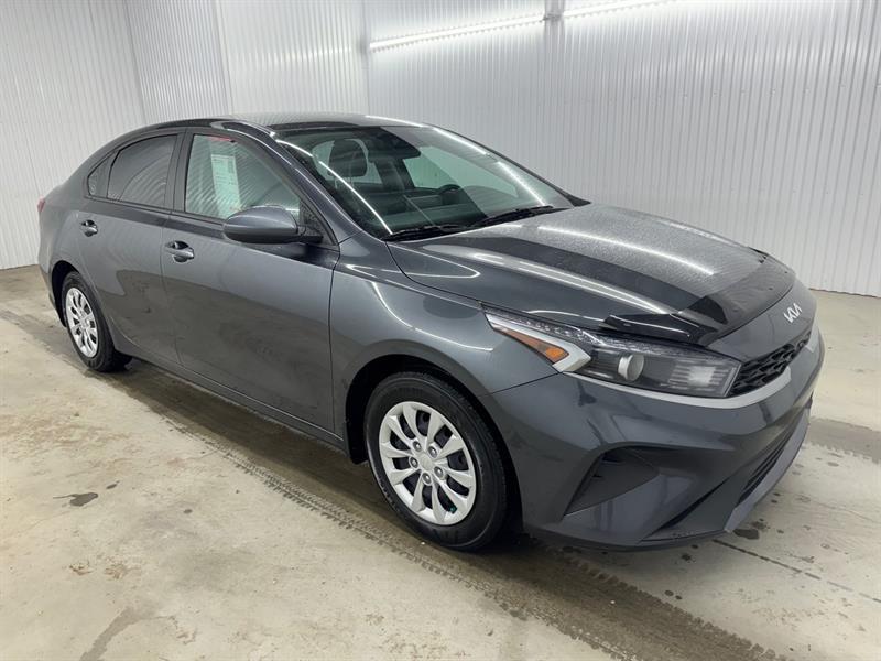 2022 Kia Forte - Image 4