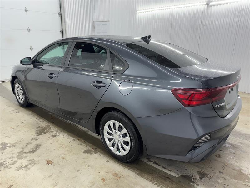 2022 Kia Forte - Image 8