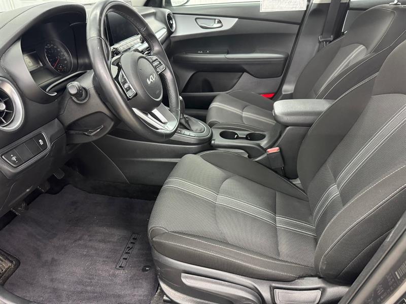2022 Kia Forte - Image 10