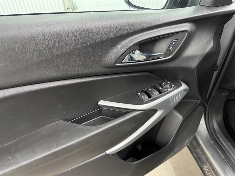 2025 Chevrolet Trax - Image 16