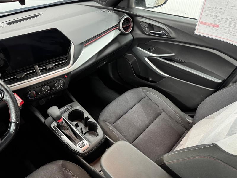 2025 Chevrolet Trax - Image 23