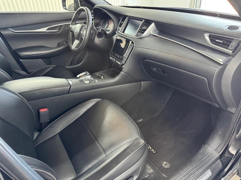 2023 Infiniti QX50 - Image 17