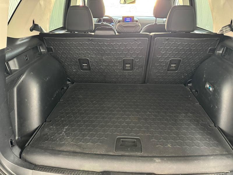 2022 Ford Bronco - Image 11