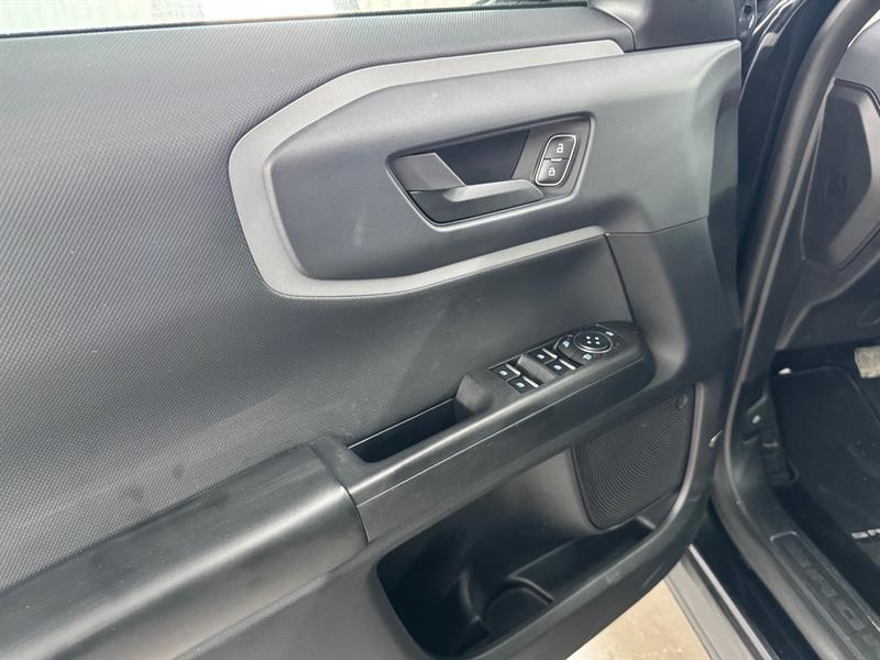 2022 Ford Bronco - Image 22