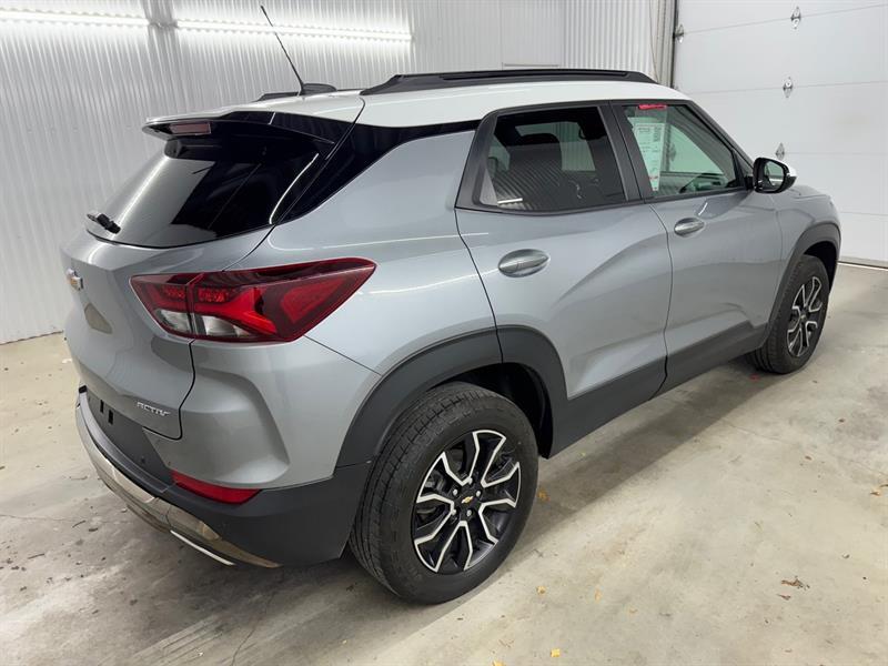 2023 Chevrolet Trailblazer - Image 5