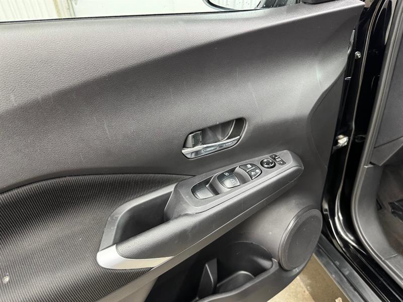 2023 Nissan Kicks - Image 16