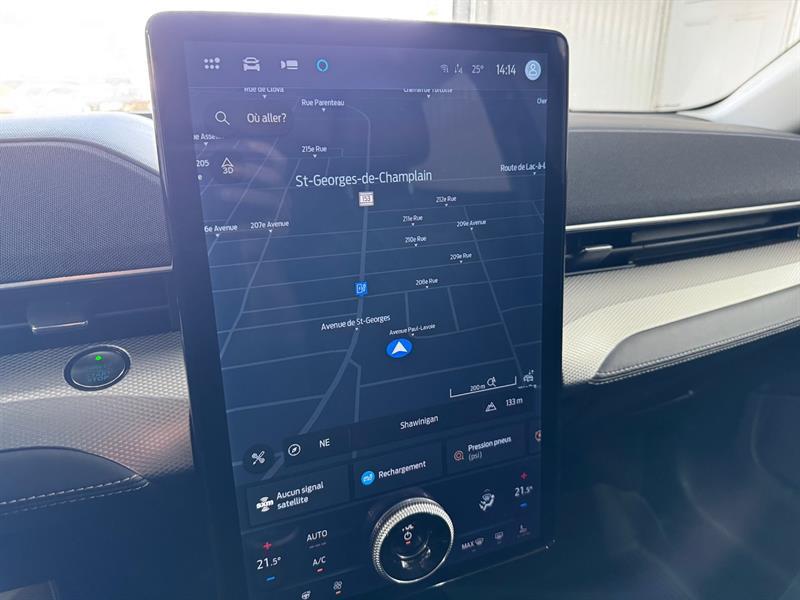 2023 Ford Mustang - Image 13