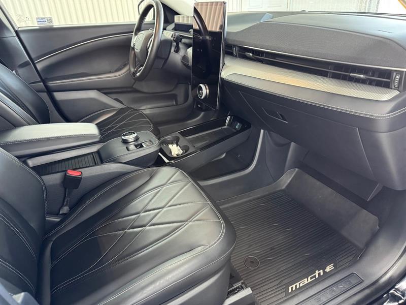 2023 Ford Mustang - Image 22