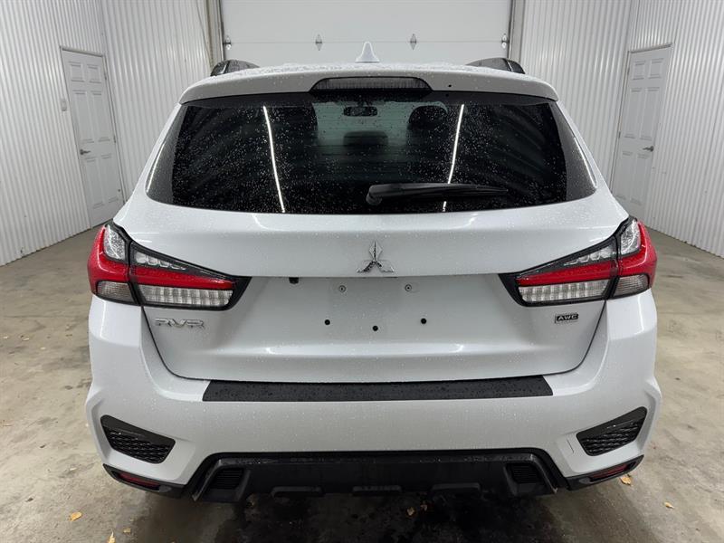 2023 Mitsubishi RVR - Image 7