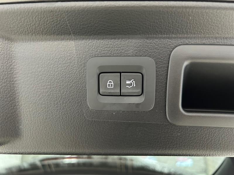 2024 Mazda CX-50 - Image 19