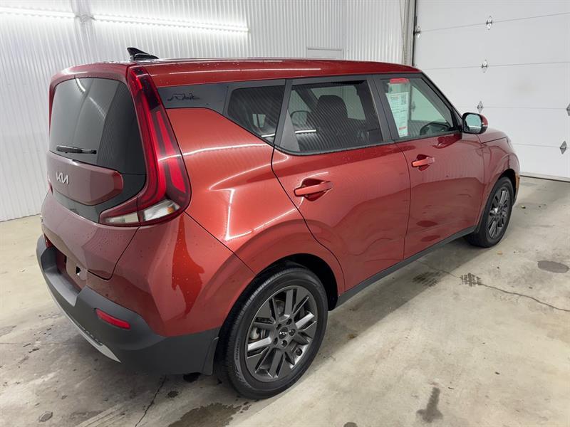 2022 Kia Soul - Image 5