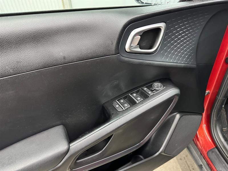 2022 Kia Soul - Image 14