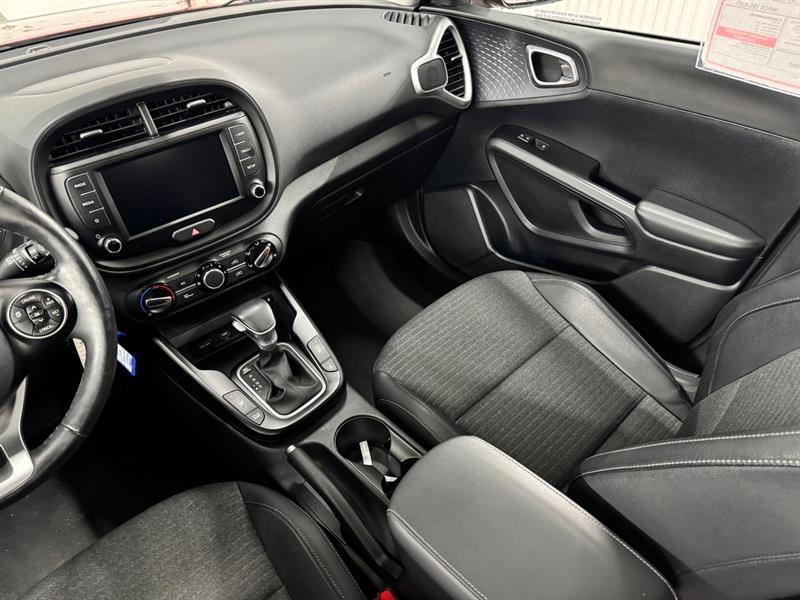 2022 Kia Soul - Image 23