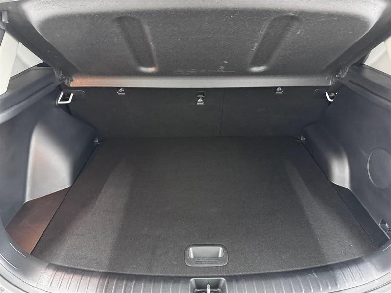 2022 Kia Seltos - Image 16