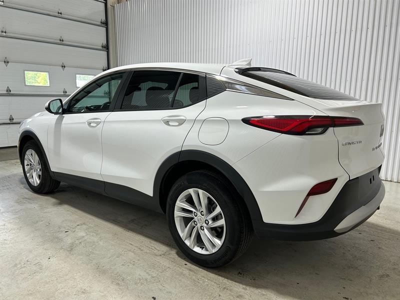 2024 Buick Envista - Image 8