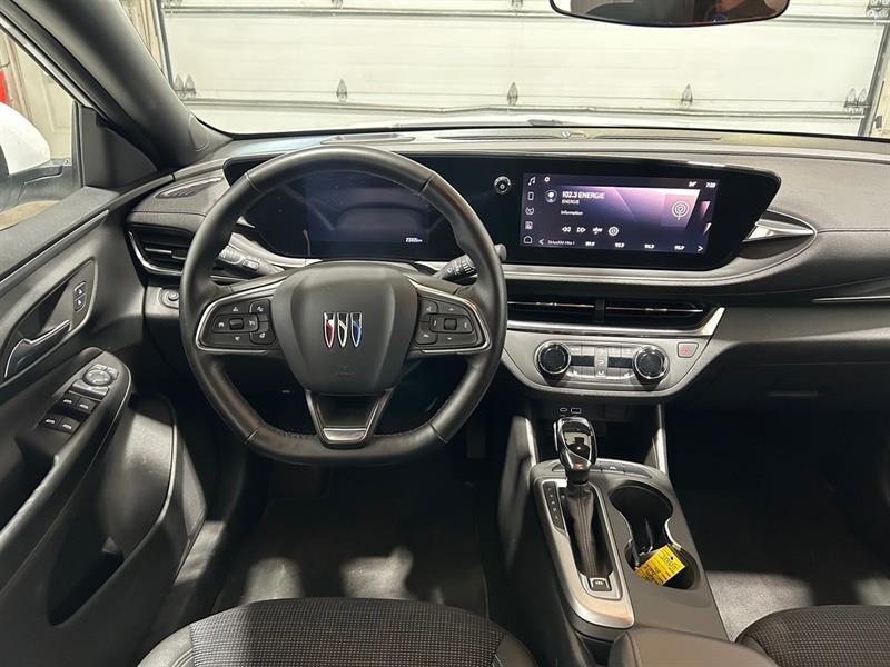 2024 Buick Envista - Image 13