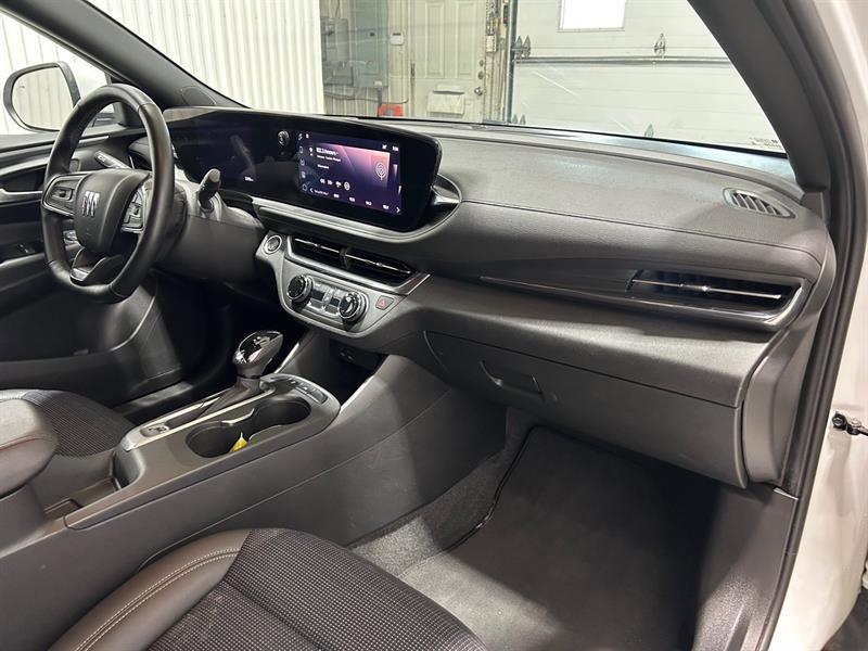 2024 Buick Envista - Image 19