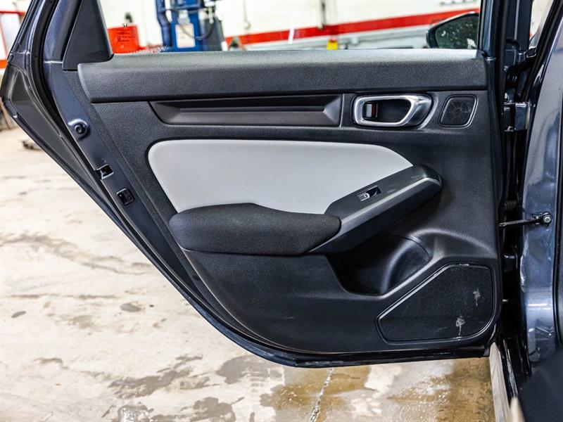 2025 Honda Civic - Image 12