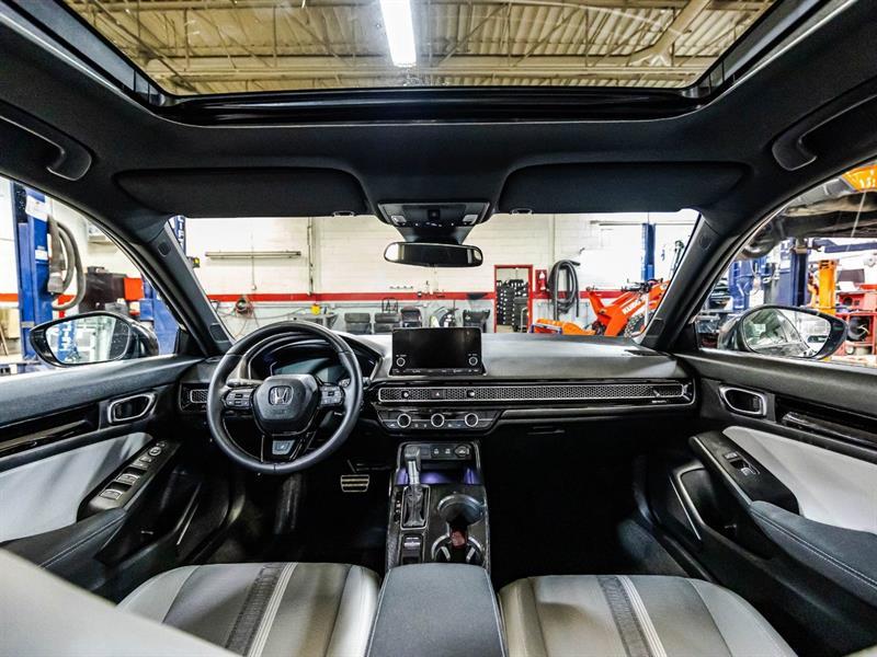 2025 Honda Civic - Image 14