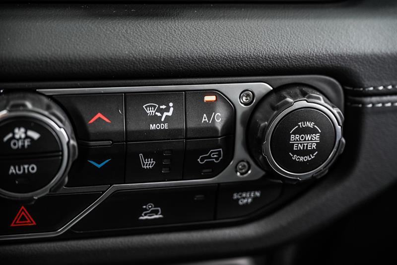 2026 Jeep Wrangler - Image 20