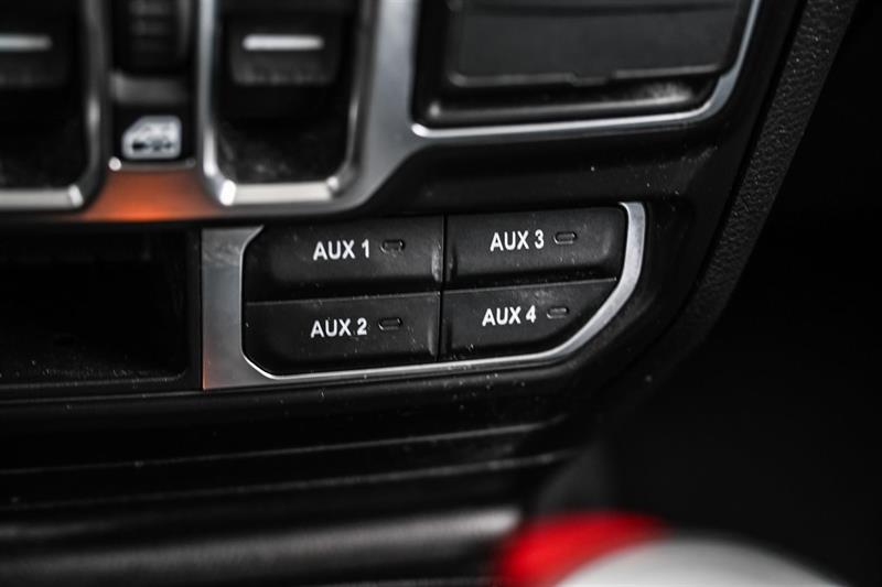 2020 Jeep Wrangler - Image 18