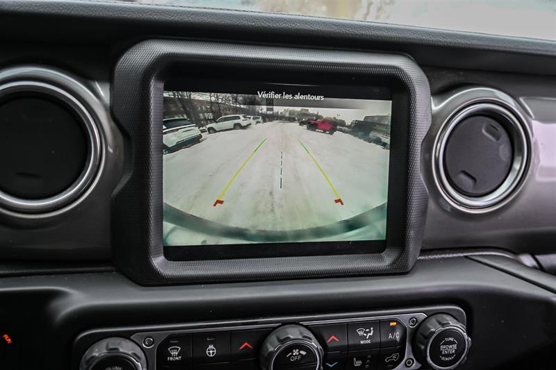 2020 Jeep Wrangler - Image 20