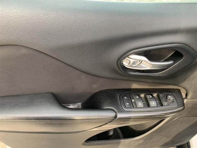jeep Cherokee 2014 - 13
