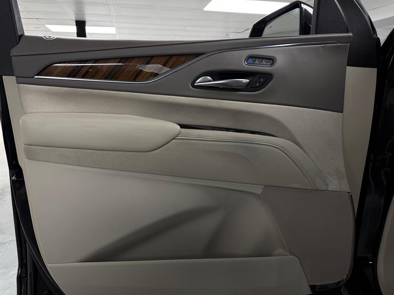 cadillac Escalade 2022 - 27