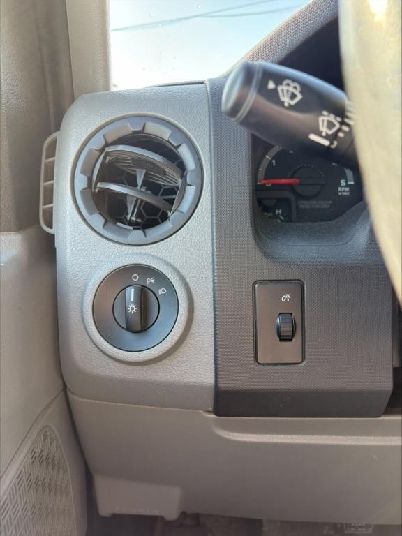 ford Fourgon Econoline 2010 - 13