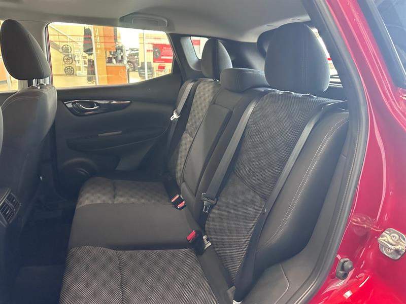 nissan Qashqai 2018 - 12