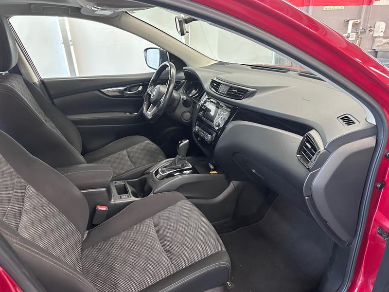 nissan Qashqai 2018 - 16