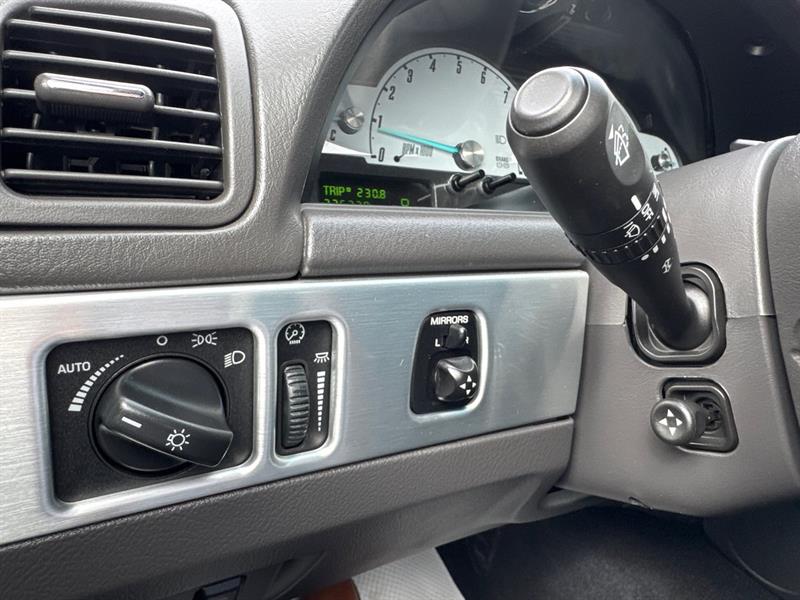 ford Thunderbird 2002 - 6