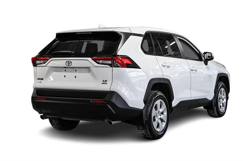 2022 Toyota RAV4 - Image 6