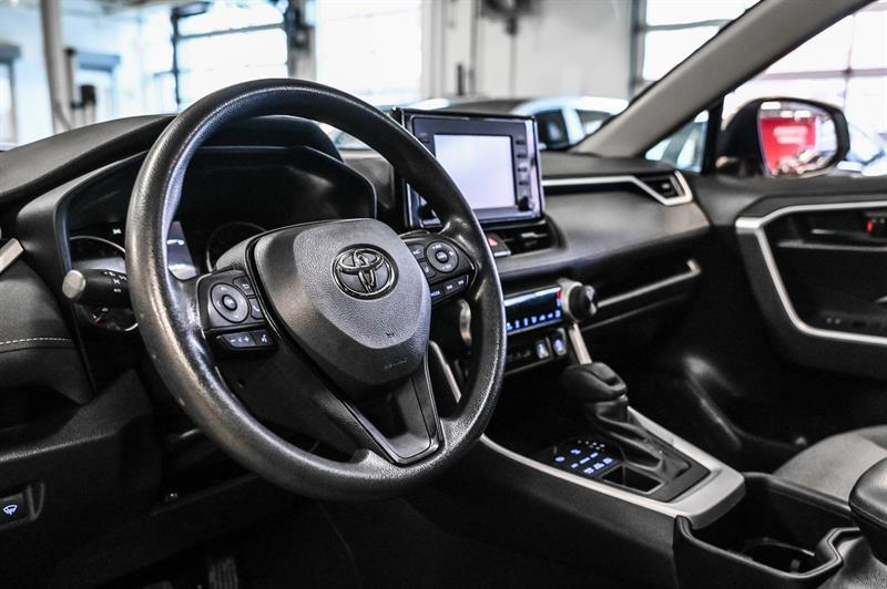 2022 Toyota RAV4 - Image 18