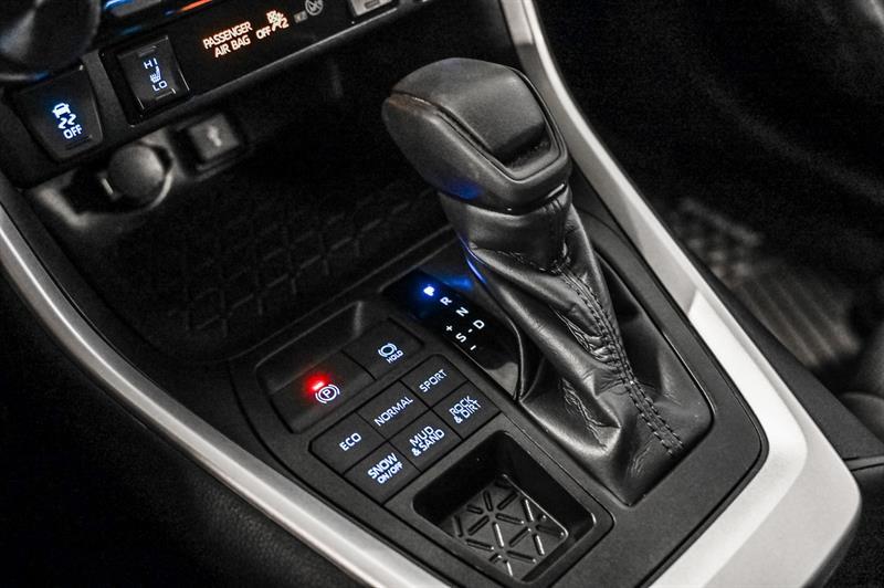 2022 Toyota RAV4 - Image 23