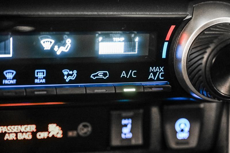 2022 Toyota RAV4 - Image 26