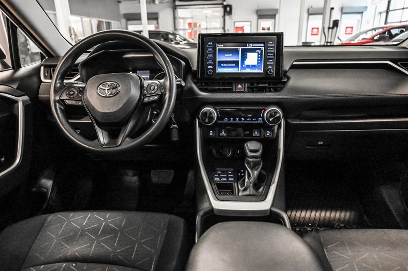 2022 Toyota RAV4 - Image 29