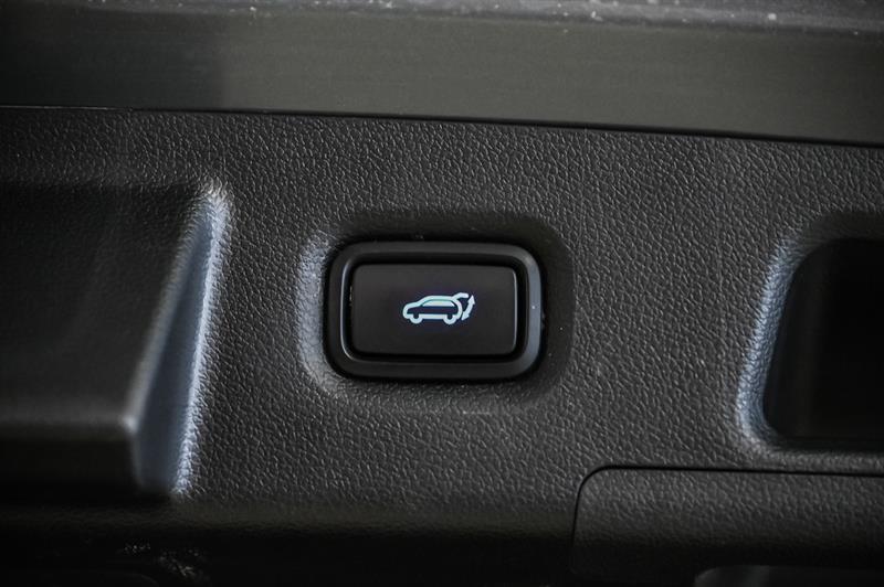 2023 Hyundai Santa Fe - Image 20