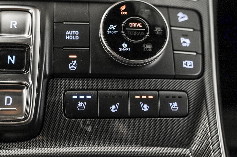 2023 Hyundai Santa Fe - Image 28