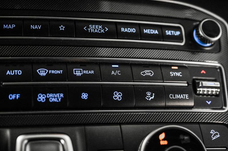 2023 Hyundai Santa Fe - Image 30