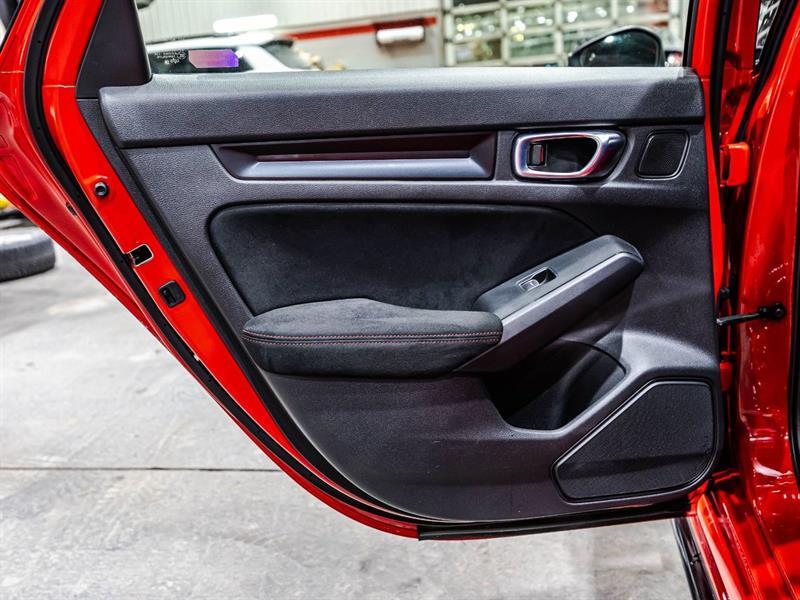 2025 Honda Civic - Image 12