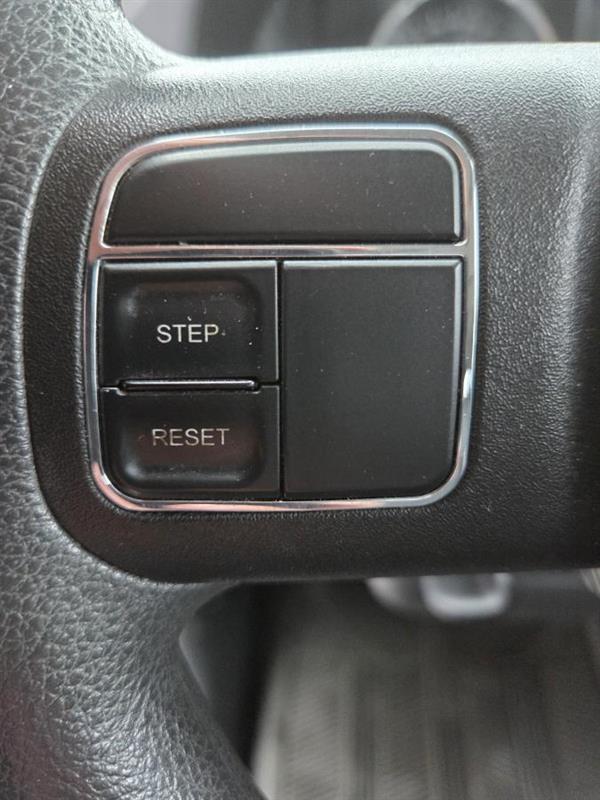 2015 Jeep Compass - Image 18